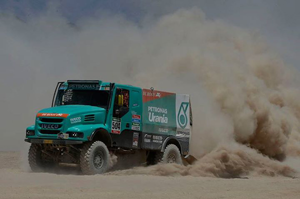 Dakar 2015 – Etapa 12 / Camiones: Todo naranja para los camiones