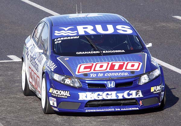 Leonel Larrauri fue a Paraná con su Honda