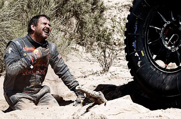 Sainz y Price se coronan bajo un calor extremo