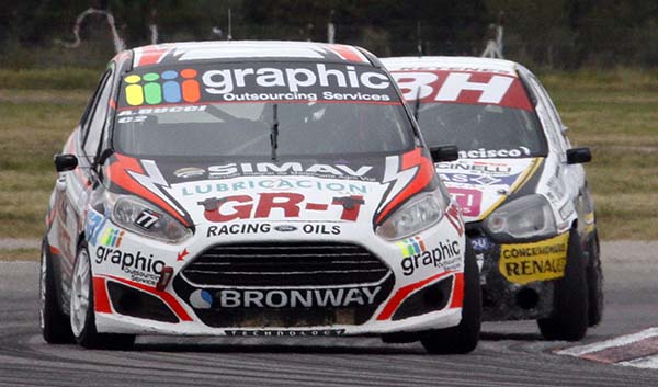 Alejandro Bucci estaba para podio pero un toque tempranero lo dejó sumar poco