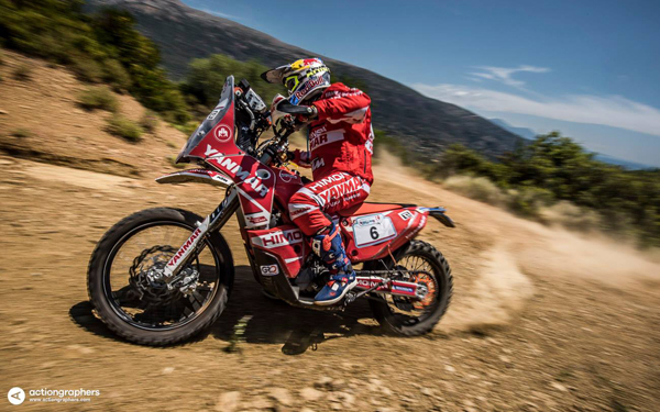 “La Roja” sigue fuerte: victoria de Farrés en el Hellas Rally