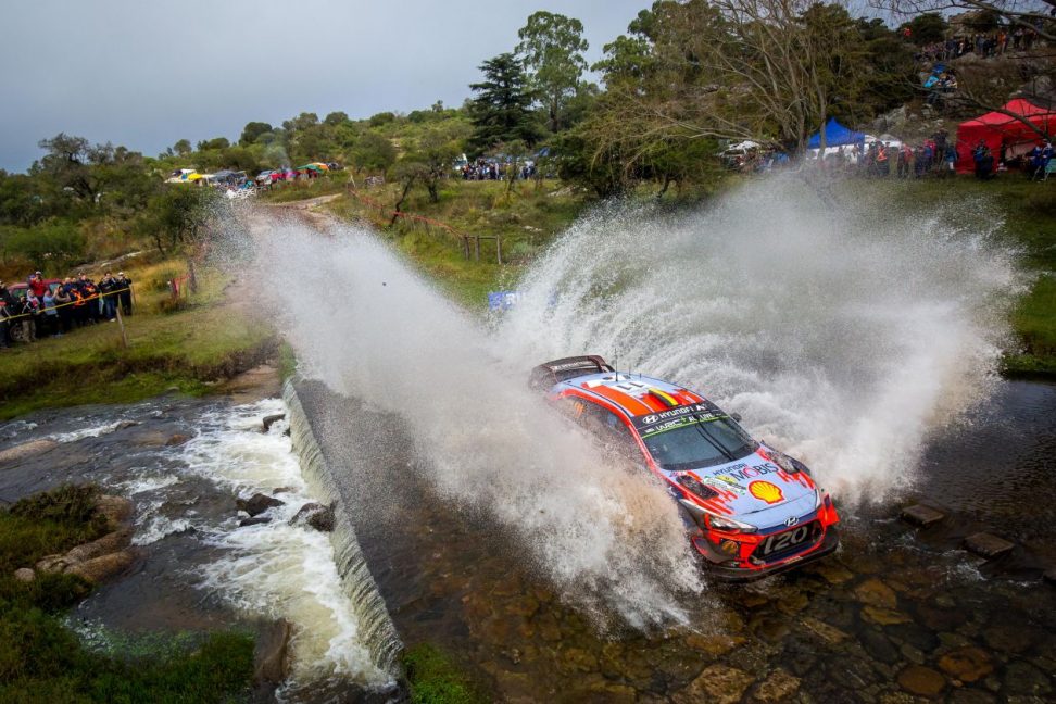 Neuville lidera el Rally de Argentina