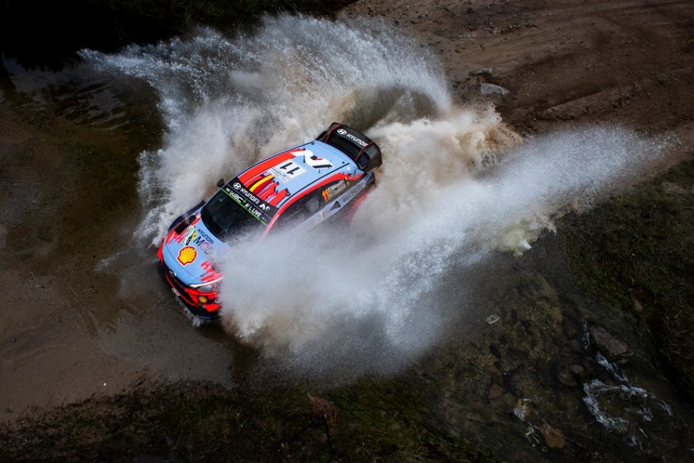 Rally Argentina: Neuville se consolida en la punta tras el abandono de Tänak