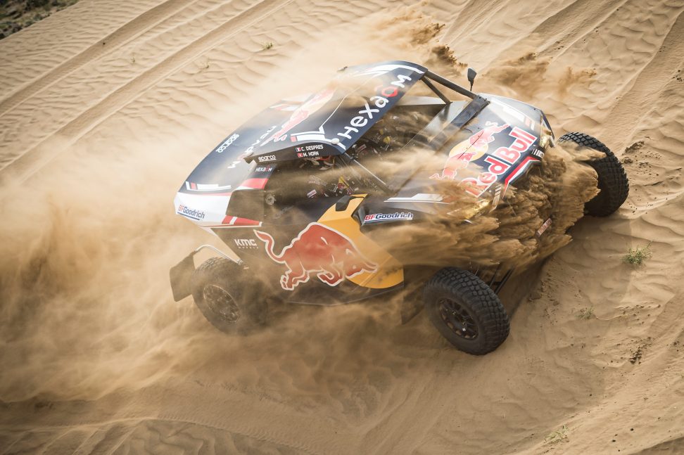 Cyril Despres y Mike Horn unidos para la aventura Dakar