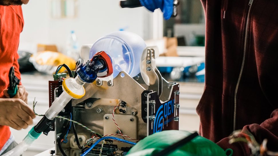 Extreme E y QEV Technologies distribuirán el respirador con batería Q-Vent