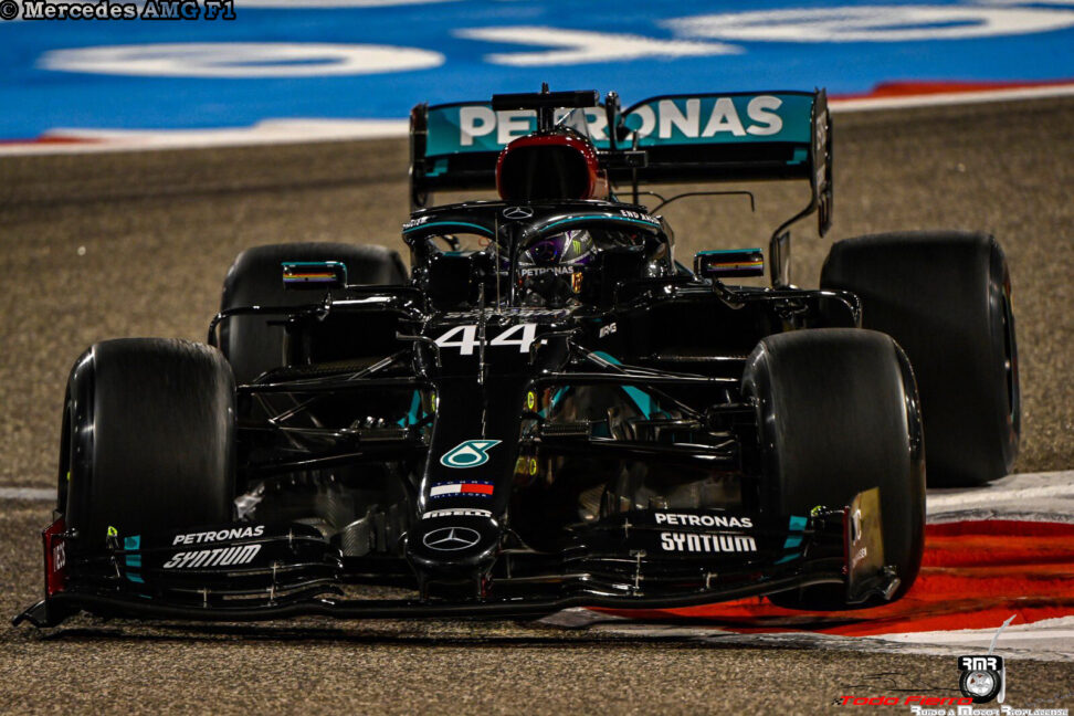 Hamilton domina los entrenamientos del GP de Bahrein