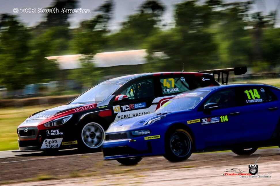 TCR South America: Carrera 1 para Franetovich y la segunda para Pflucker