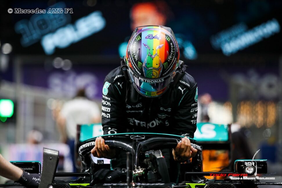 Carrera GP de Arabia Saudita 2021: Victoria de Hamilton con polémica