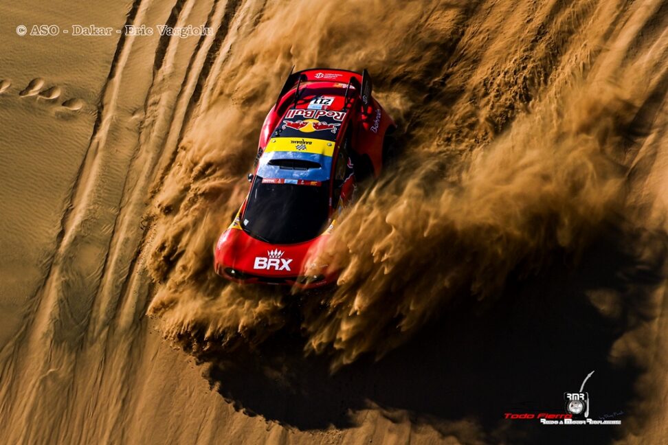 Dakar 2022 Etapa 7: Loeb no baja los brazos