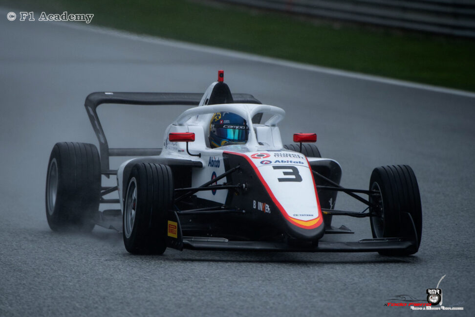 Maite Cáceres completó las tres carreras de la F1 Academy