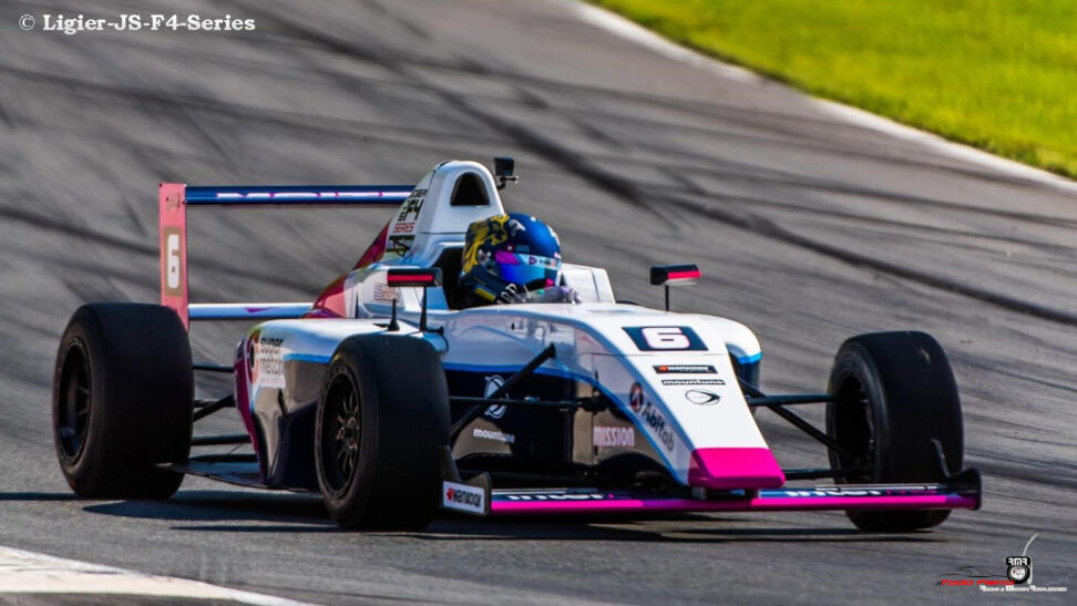 Con poco ritmo Maite Cáceres finaliza séptima en la carrera 1 de Road América