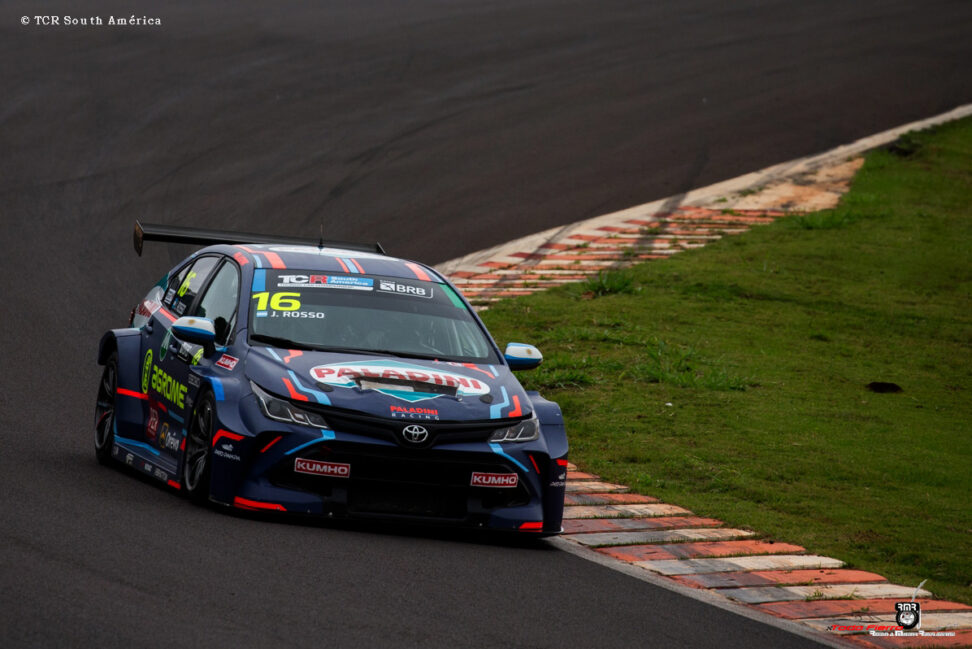Velocitta vuelve a recibir al TCR South América