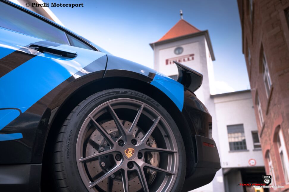 Pirelli avanza en la homologación de neumáticos para coches eléctricos e híbridos