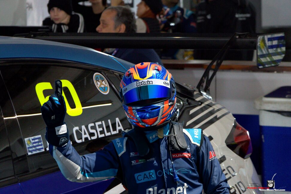 Juan Manuel Casella trepa a la punta del TCR South America