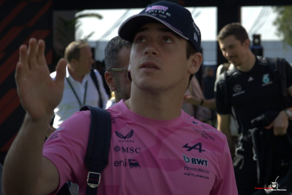 Franco Colapinto: “Le pegué a un piano como le pegan todos, las gomas de adelante se levantaron en el aire sin poder tener dirección”